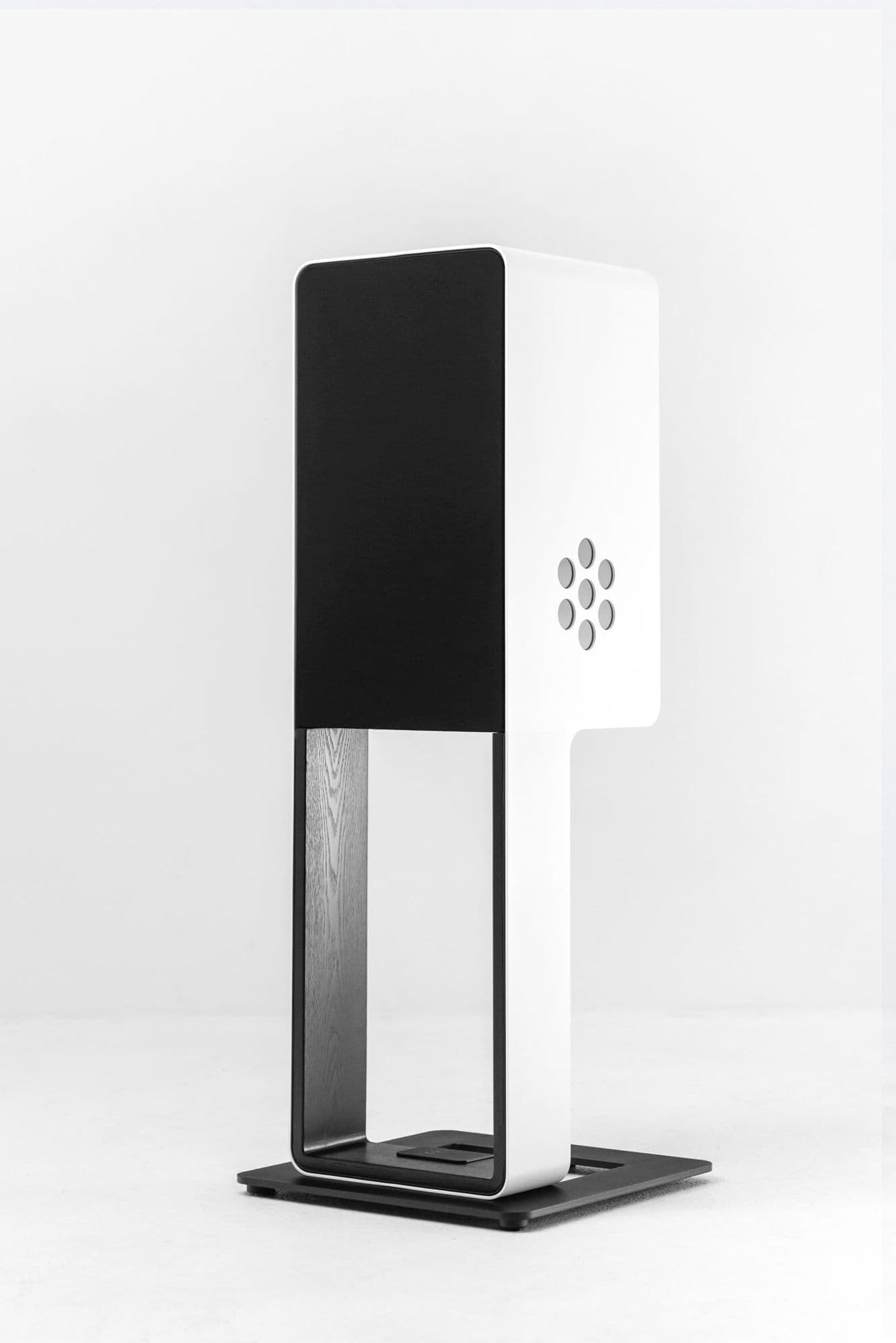 Bloom in White / Black ashwood